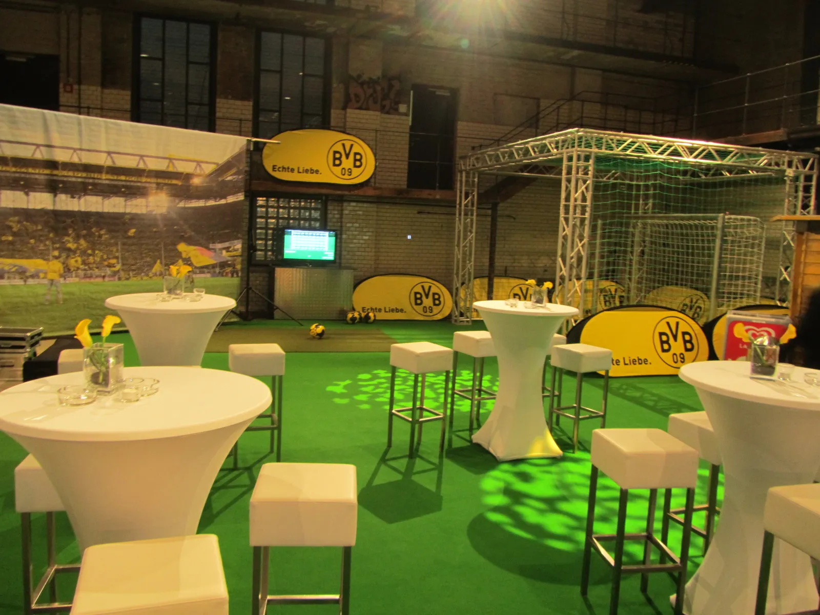 23 bramka-celnosciowa-event-stadion.D_Qogzau